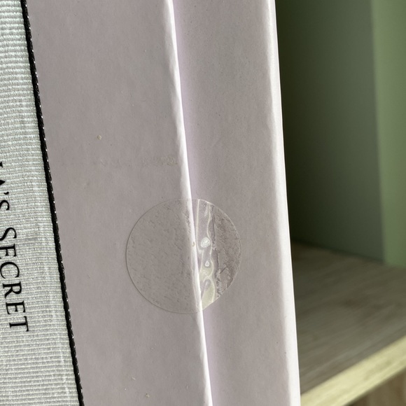 Victoria’s Secret Natural Beauty Body Care Ritual Lavender & Vanilla - Picture 5 of 5